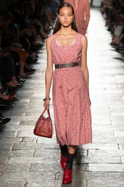 Look 72